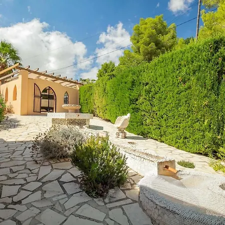 Crisuli Villa *